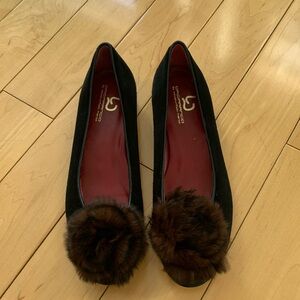 Woman’s suede black flats with real fur accent